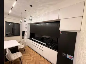 2 xonali kvartira − 60 m², 7/12 qavat
