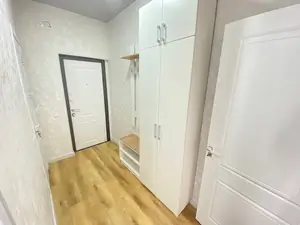 1 xonali kvartira sotiladi − 40 m²