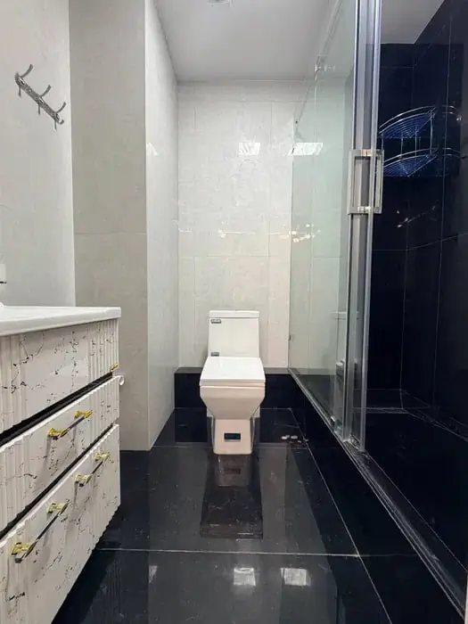 2 xonali kvartira sotiladi − 45 m²