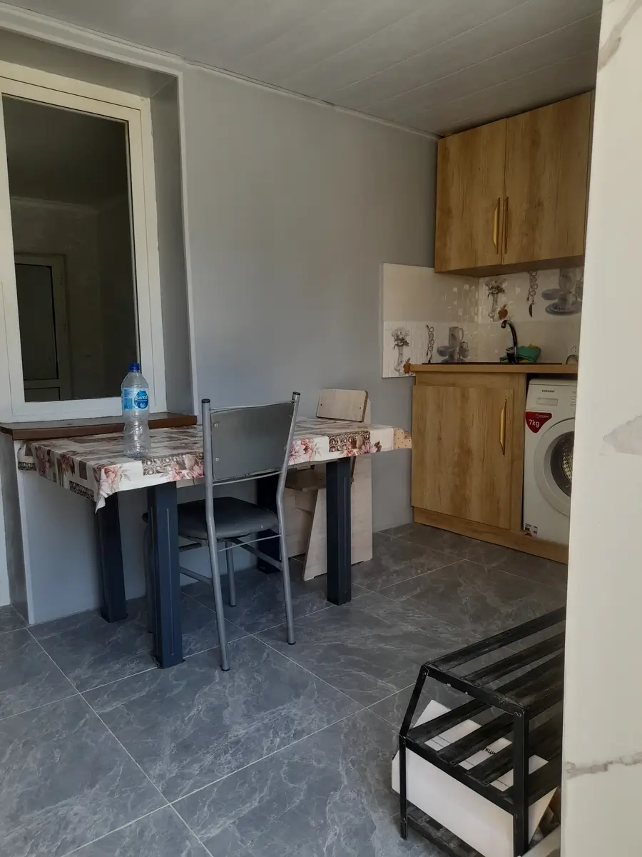 Сдается 1-комнатная квартира − 20 м²