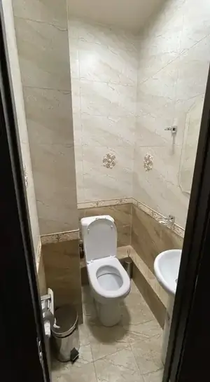 3 xonali kvartira sotiladi − 75 m²