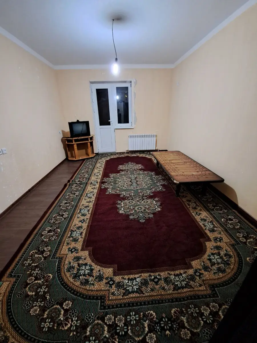 Продается 3-комнатная квартира − 76.4 м²