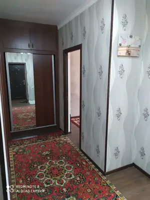 3 xonali kvartira sotiladi − 66 m²