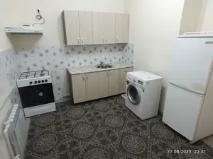 Сдается 3-комнатная квартира − 72 м²