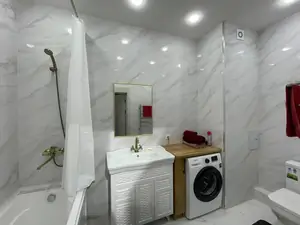 Продается 2-комнатная квартира − 70 м²
