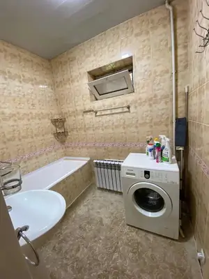 Сдается Более 5-комнатная квартира − 130 м²