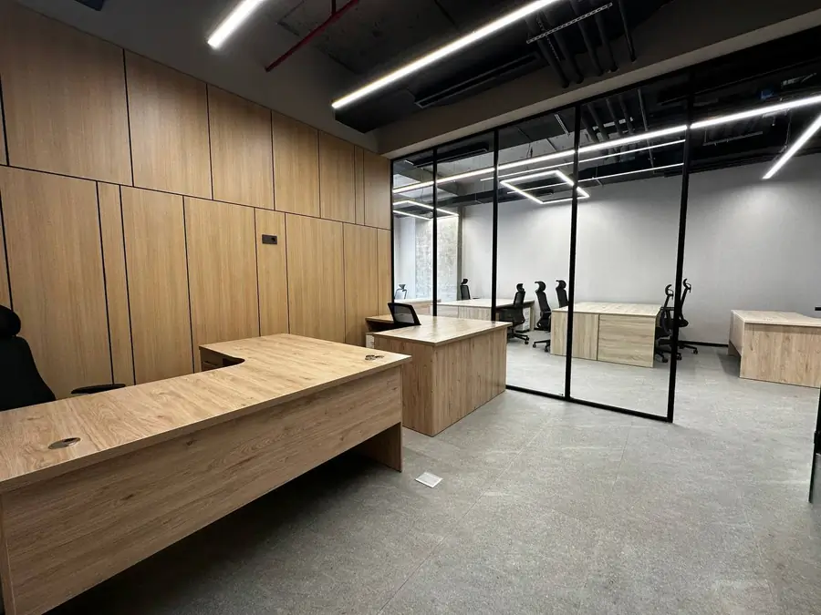 Ijaraga ofis − 99 m²