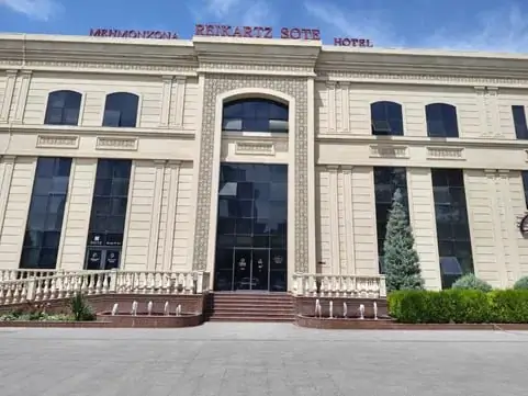 Ijaraga ofis − 822 m²