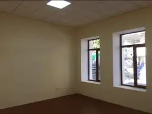 Ijaraga ofis − 200 m²
