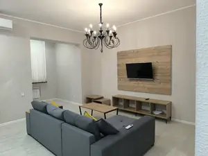 3 xonali kvartira − 83 m², 1/3 qavat