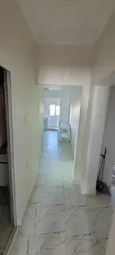 Сдается 2-комнатная квартира − 68 м²