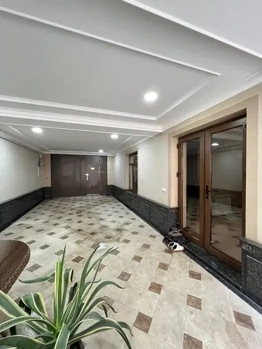 2 qavatli uy − 210 m², 3 sot.