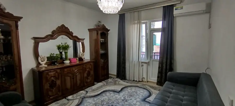 Продается 3-комнатная квартира − 83 м²
