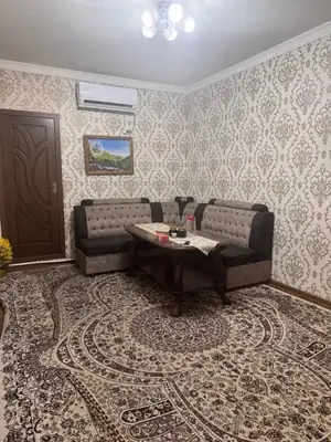 Сдается 3-комнатная квартира − 50 м²