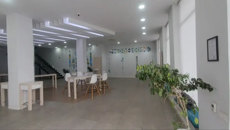 Сдается офис − 450 м²