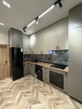 Ijaraga 4 xonali kvartira − 100 m²