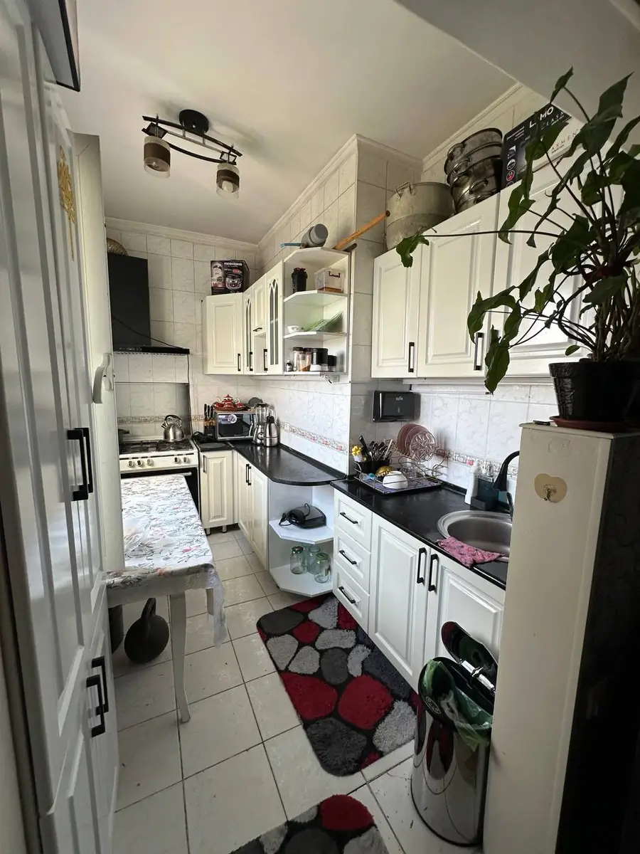 3 xonali kvartira sotiladi − 86 m²