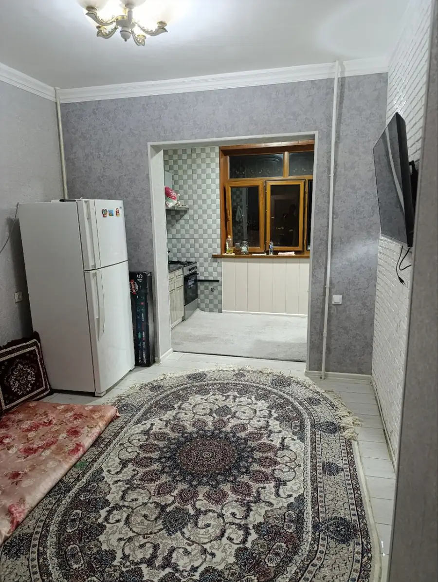 Продается 4-комнатная квартира − 91.5 м²