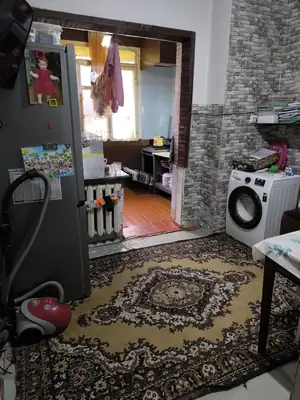 4 xonali kvartira sotiladi − 93.5 m²