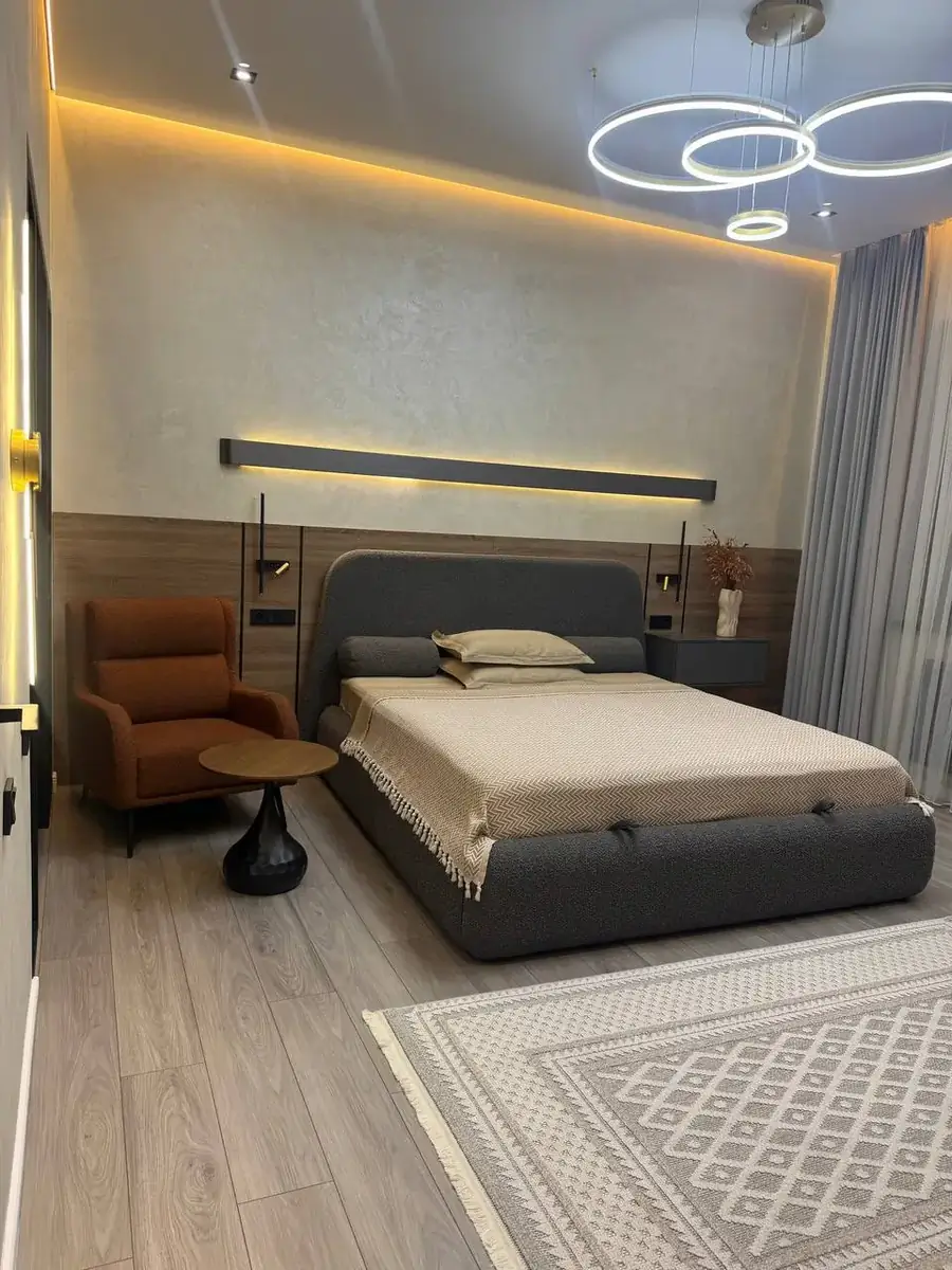 Ijaraga 4 xonali kvartira − 125 m²