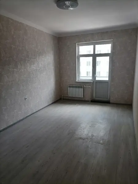 2-комнатная квартира − 74 м², 1/9 этаж