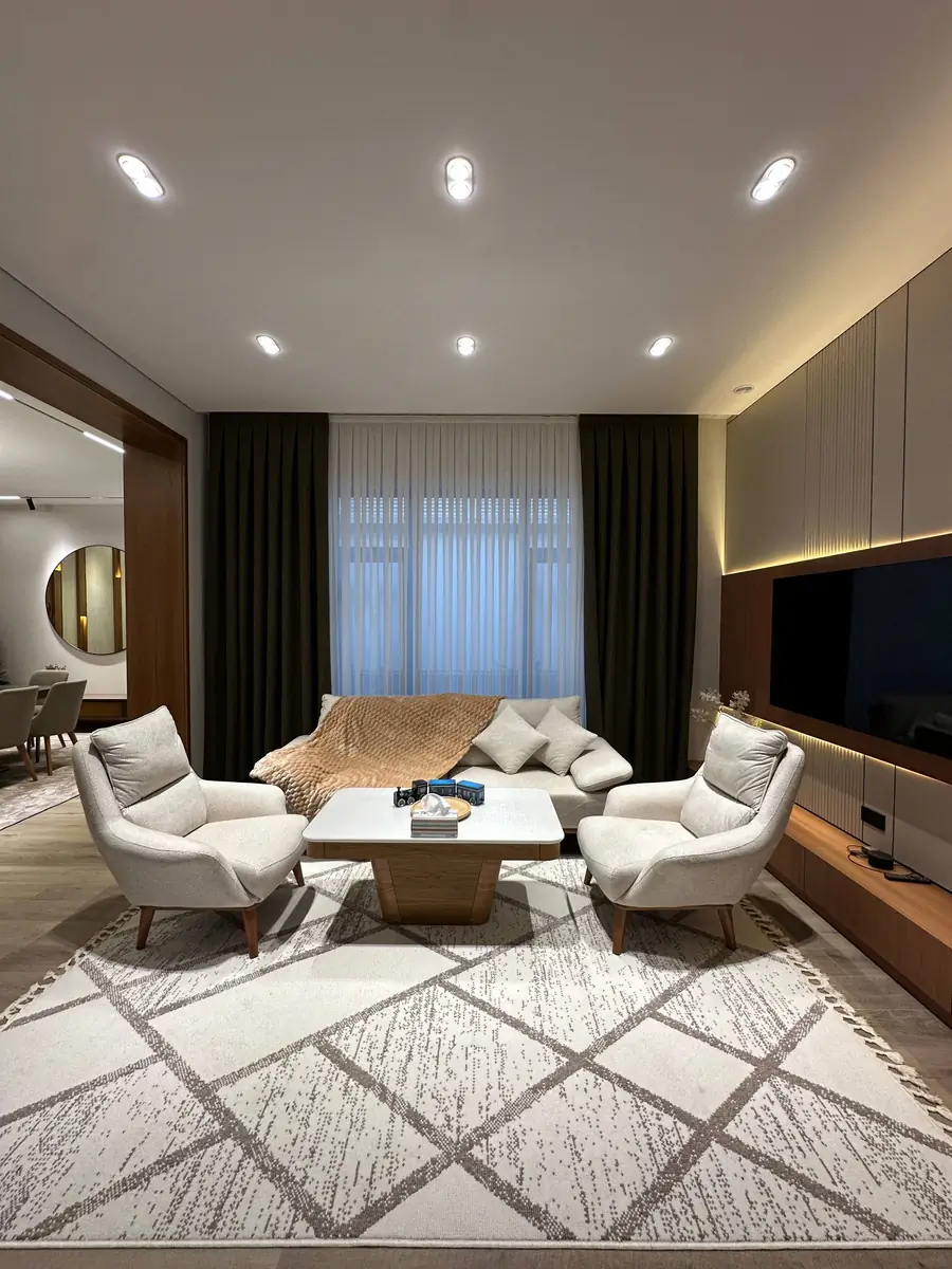 2 qavatli uy sotiladi − 370 m²