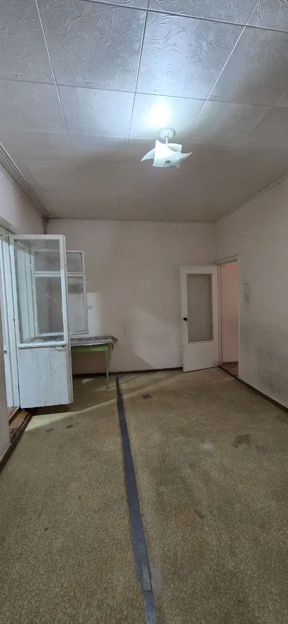 Сдается 1-комнатная квартира − 42 м²