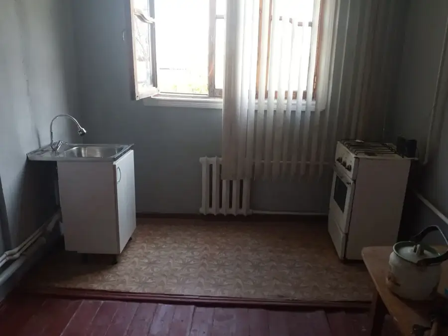 Продается 1-комнатная квартира − 20 м²