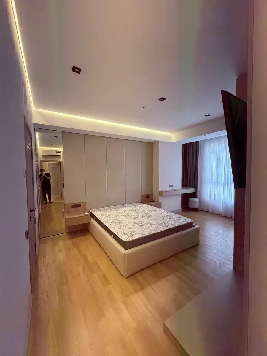 Продается 3-комнатная квартира − 76 м²