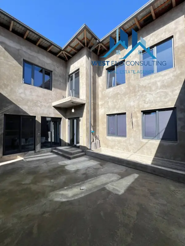 2 qavatli uy − 500 m², 2 sot. 