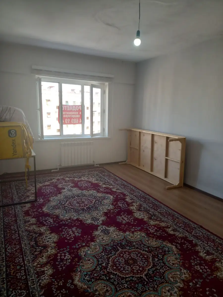 Продается 2-комнатная квартира − 60 м²