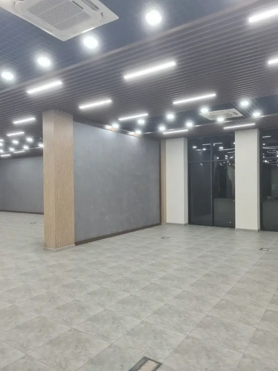 Ijaraga ofis − 4000 m²