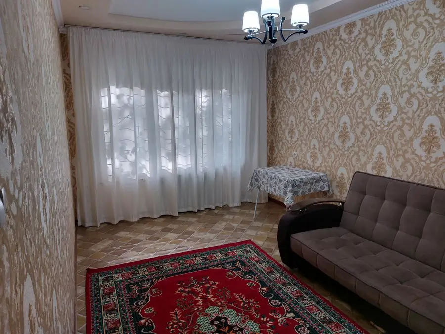 Ijaraga 3 xonali kvartira − 100 m²