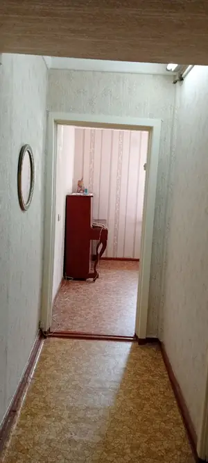 2 xonali kvartira sotiladi − 40.5 m²