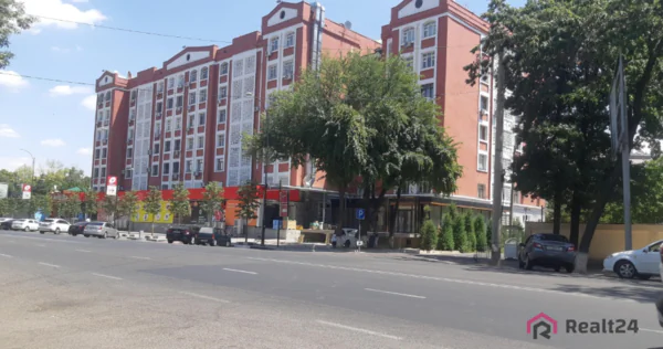 4 xonali kvartira − 140 m², 3/7 qavat