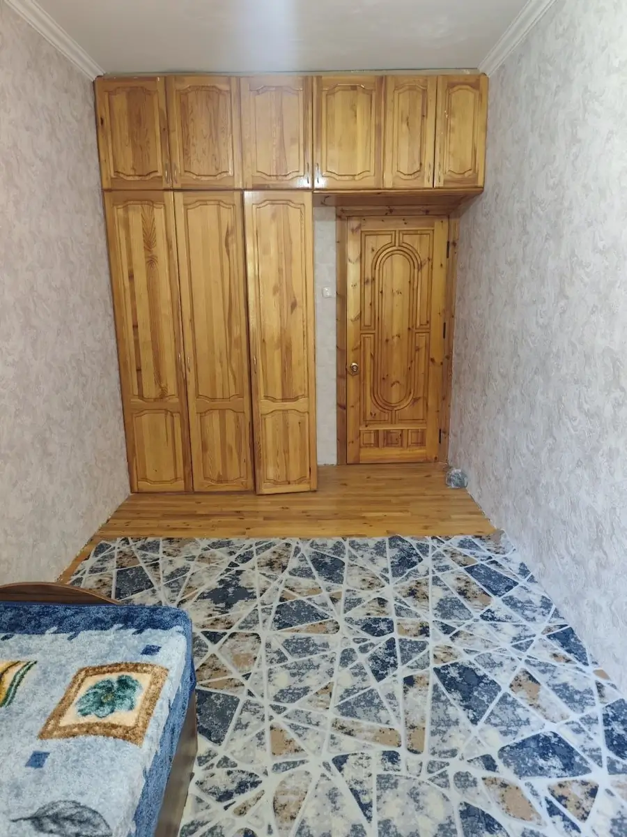 3 xonali kvartira sotiladi − 68 m²