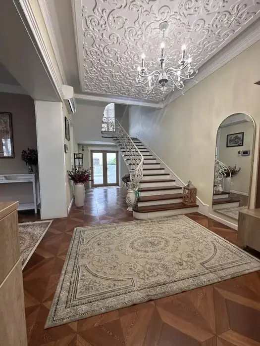 Ijaraga 2 qavatli uy − 250 m²
