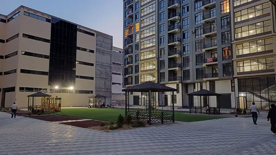 Продается 2-комнатная квартира − 65 м²