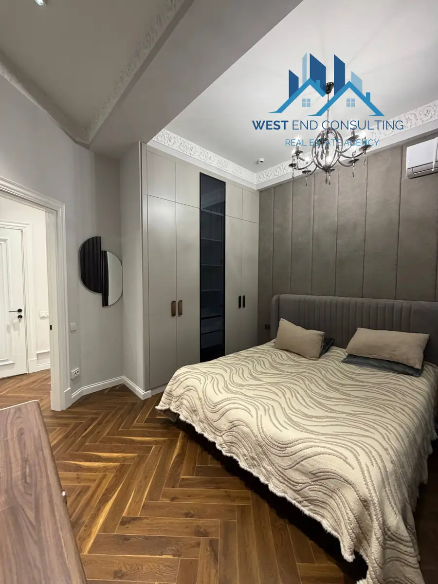Продается 2-комнатная квартира − 63 м²