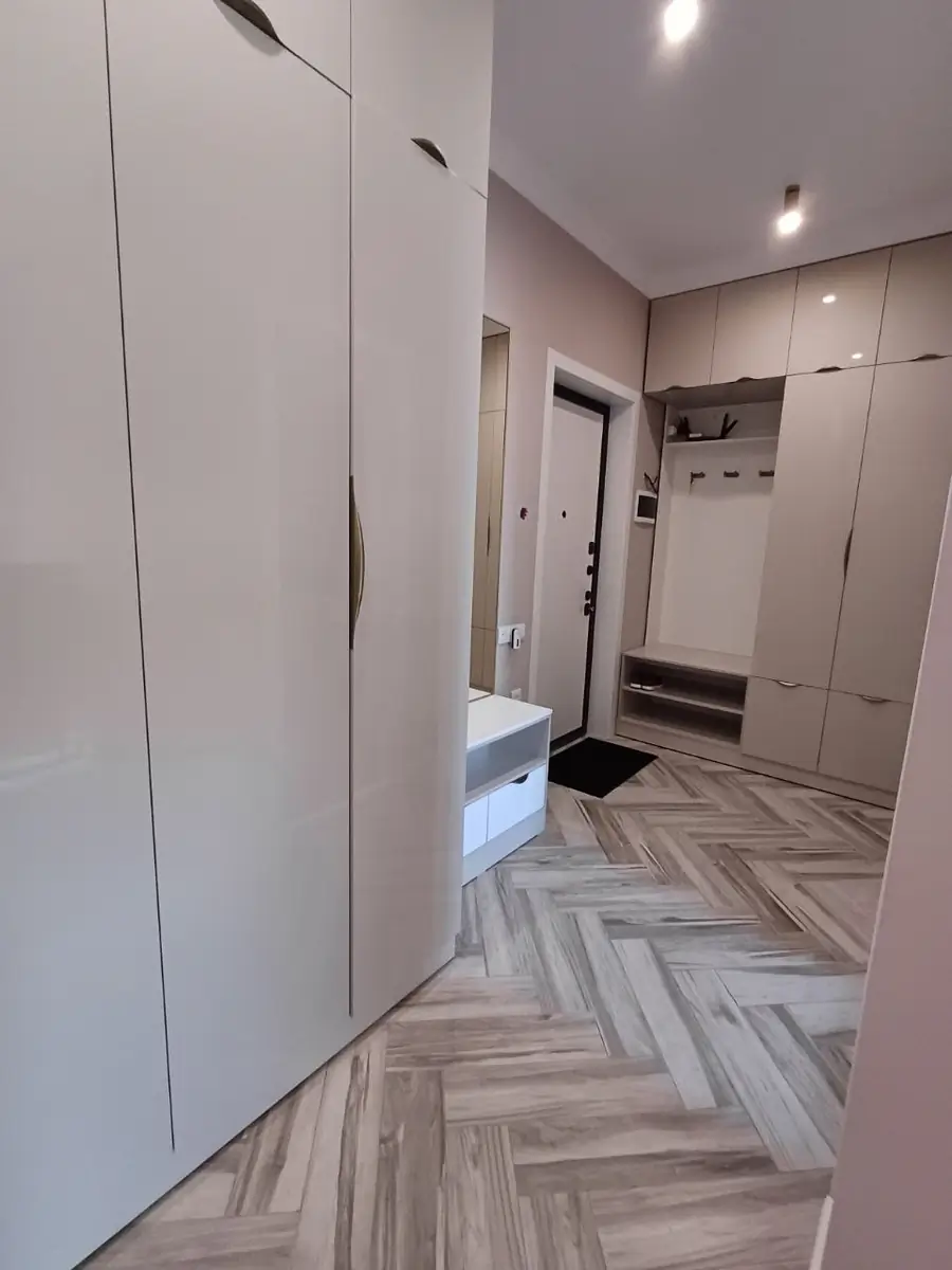 Ijaraga 1 xonali kvartira − 42 m²