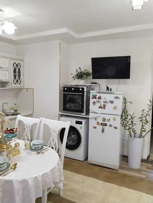 Сдается 2-комнатная квартира − 60 м²