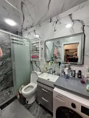 Сдается 2-комнатная квартира − 65 м²