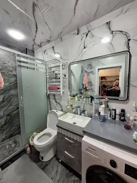Сдается 2-комнатная квартира − 65 м²