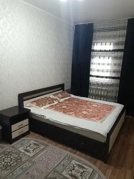 Сдается 3-комнатная квартира − 76 м²