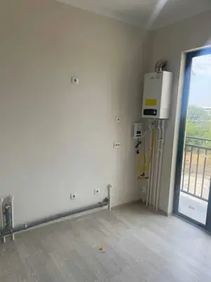 1 xonali kvartira sotiladi − 23 m²