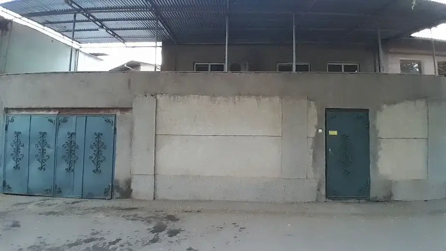 2 qavatli uy sotiladi − 120 m²
