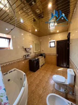 Ijaraga 2 qavatli uy − 300 m²