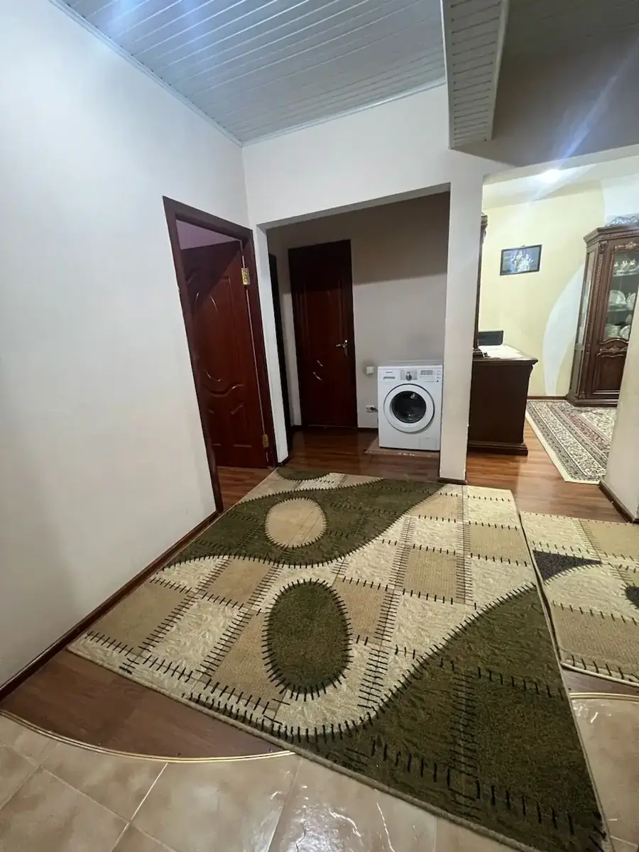 Продается 3-комнатная квартира − 92 м²