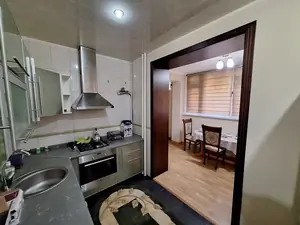 Сдается 3-комнатная квартира − 78 м²