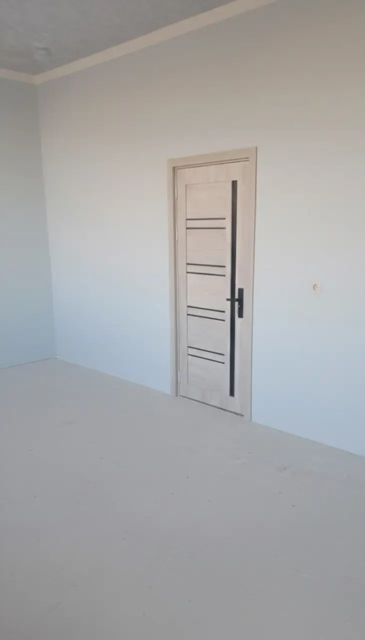 Продается 1-этажный дом − 650 м²